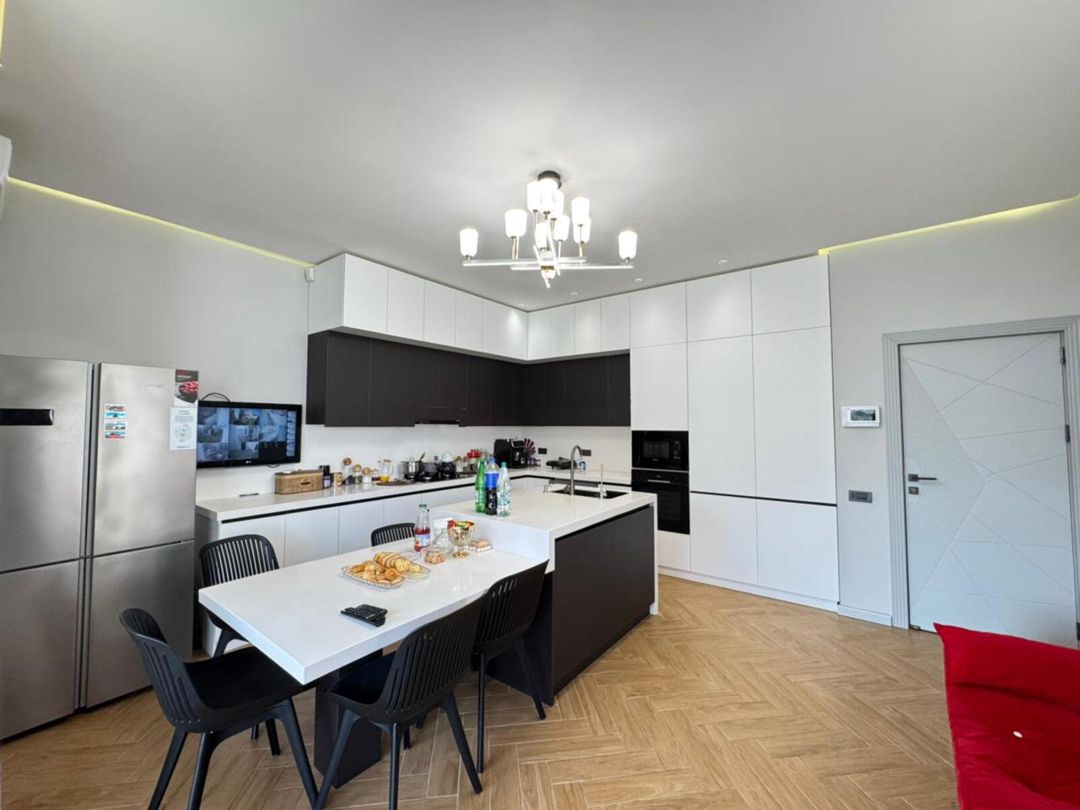 Satılır 6 otaqlı həyət evi/bağ evi 400 m² — Ev, villa, Bakı (12)