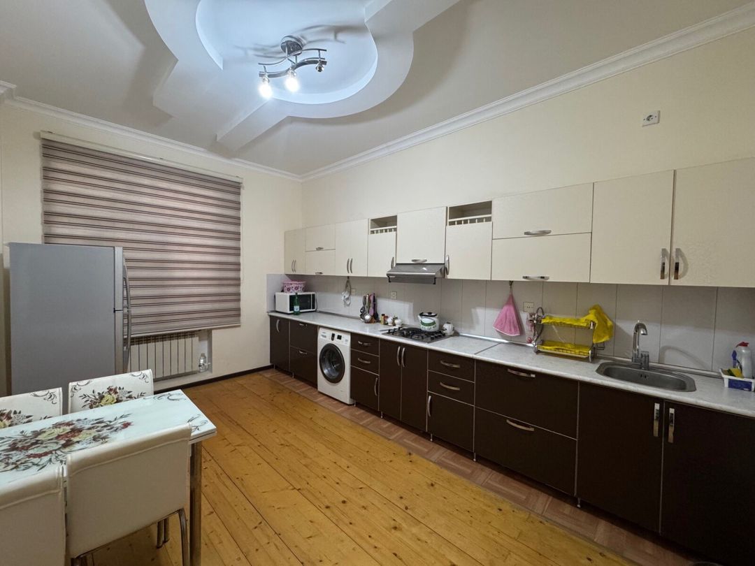 Satılır 6 otaqlı həyət evi/bağ evi 300 m² — Ev, villa, Bakı (7)