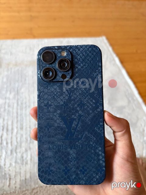 İphone 15 pro max 82 pil 256 yaddaş prastoy Ekrandır prastoy — Qobu