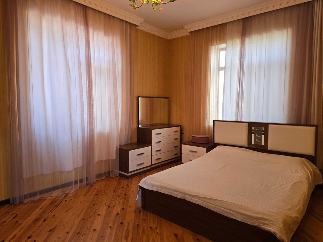 Satılır 7 otaqlı həyət evi/bağ evi 380 m² — Ev, villa, Bakı (7)
