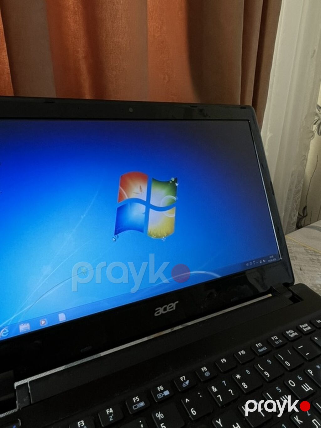 Acer noutbuk - Ekran: təxminən 11–12 düym, parlaqlıq tənzimlənməsi — Acer, Digah (4)