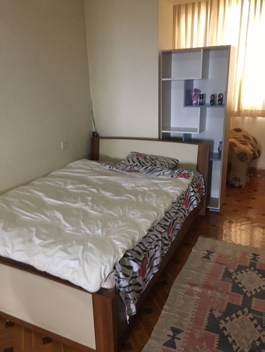 İcarəyə verilir 2 otaqlı köhnə tikili 75 m² — Mənzil, Bakı (11)