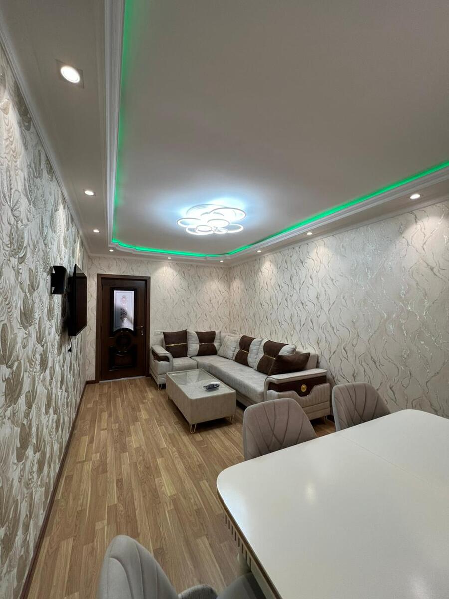 Satılır 5 otaqlı köhnə tikili 110 m² — Mənzil, Bakı (2)