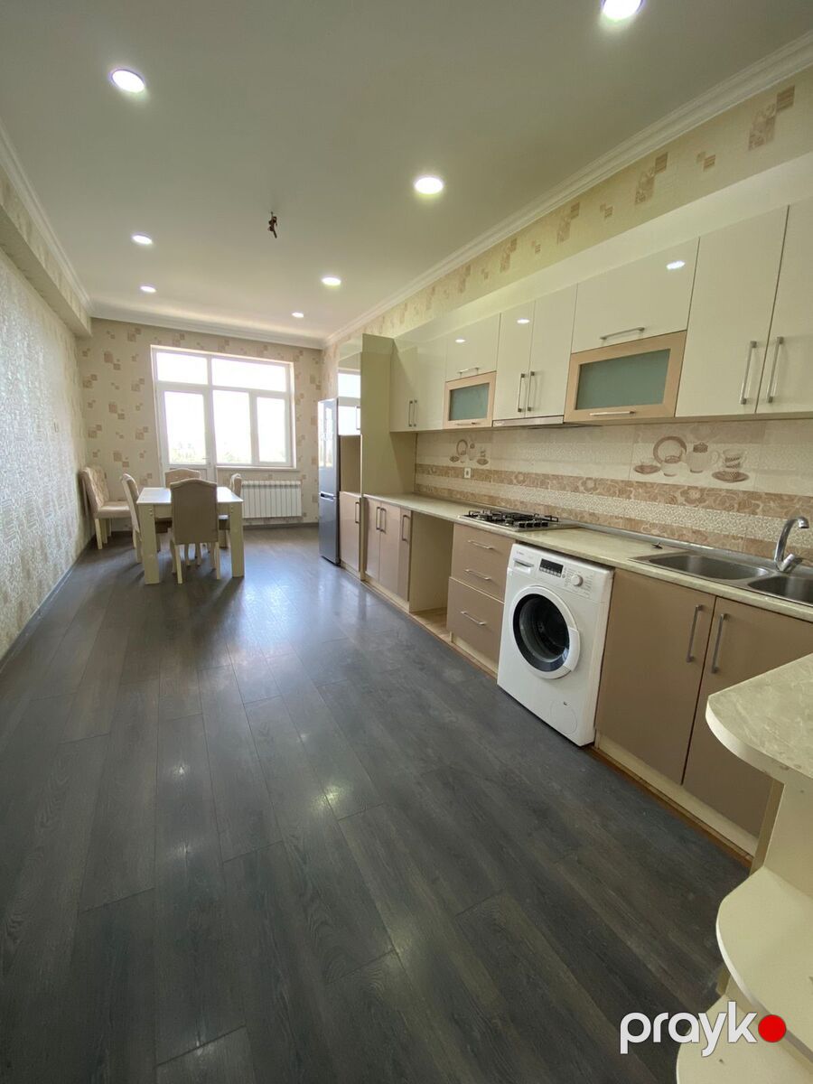 Satılır 4 otaqlı yeni tikili 180 m² — Mənzil, Bakı (10)