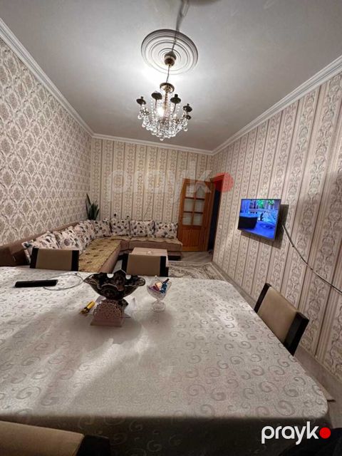Satılır 2 otaqlı köhnə tikili 70 m²