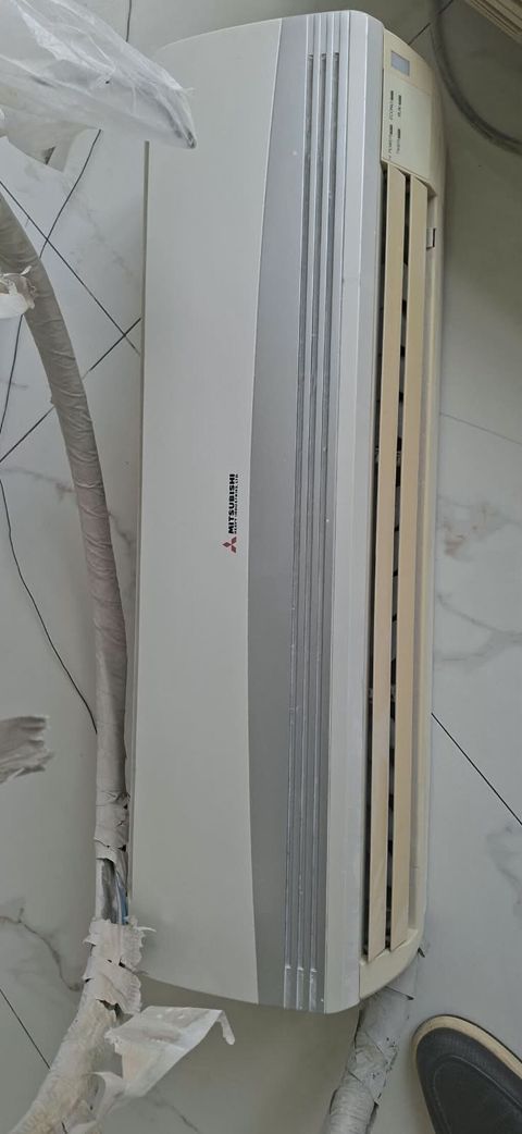 Mitsubitshi 45 kv 250 AZN tam işləydi köçlə bağlı satlır sökülüb — Bakı