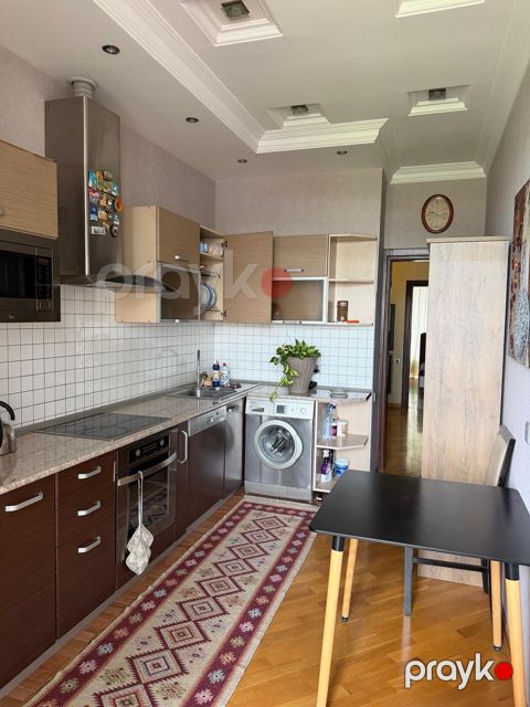 İcarəyə verilir 3 otaqlı yeni tikili 106 m²