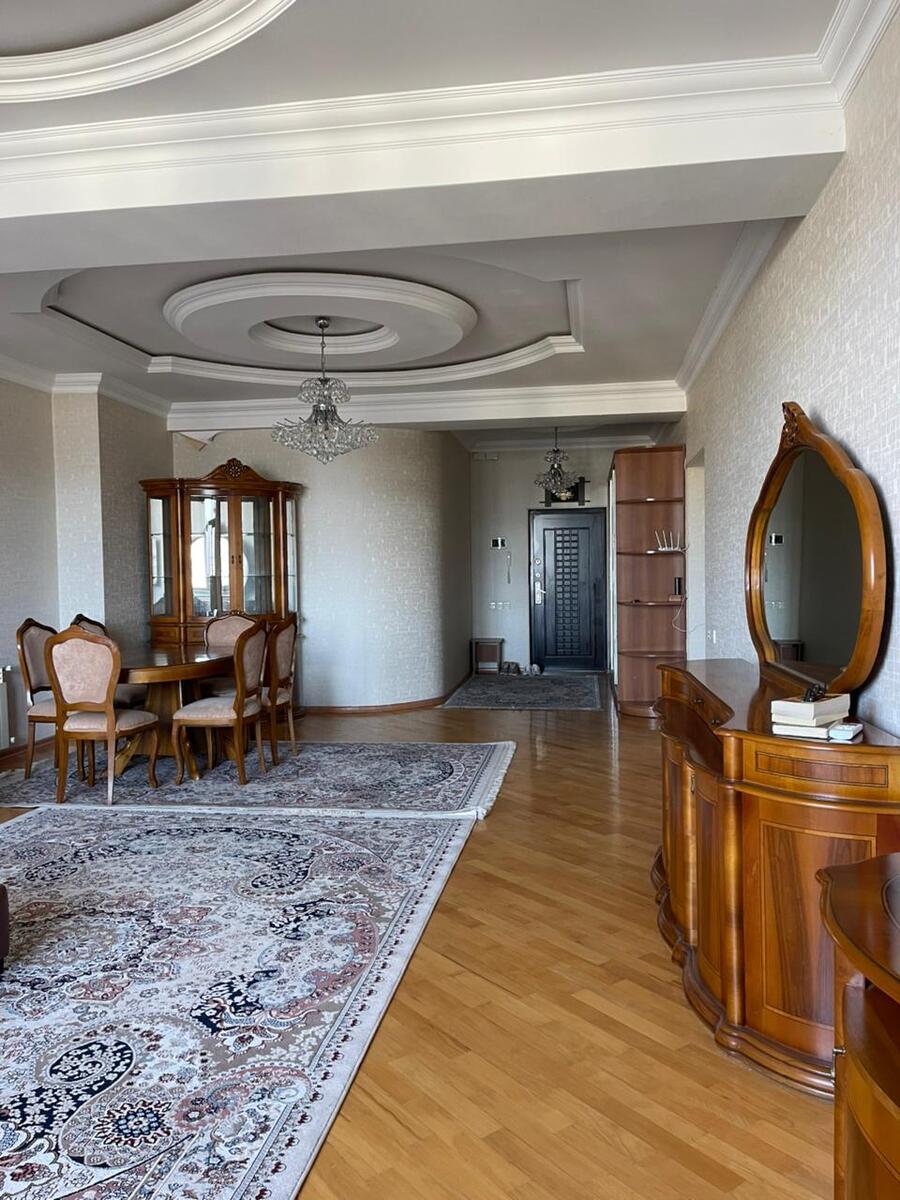 Satılır 3 otaqlı yeni tikili 130 m² — Mənzil, Bakı (4)