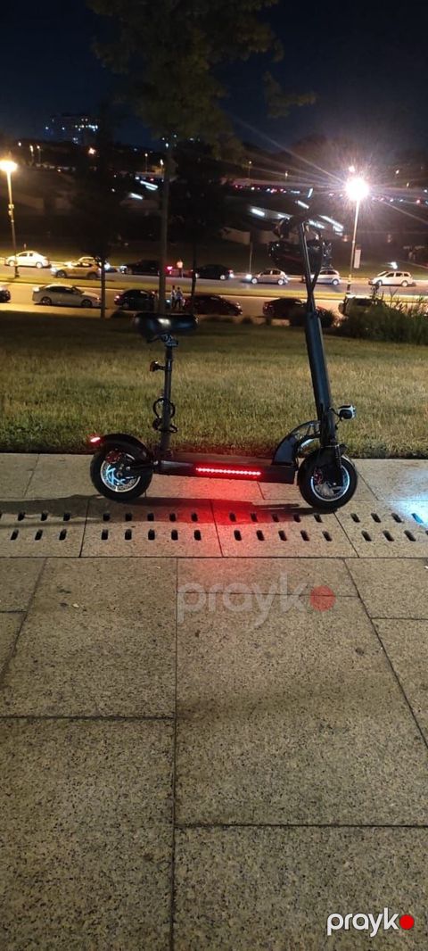 Elektrik skuter – oturacaqlı, ön far və arxa Stop işıqları ilə — Bakı