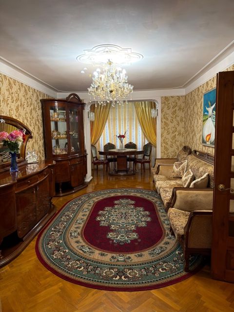 3-otaqlı mənzil, Tağı Şahbazi küç., 65 m² — Bakı