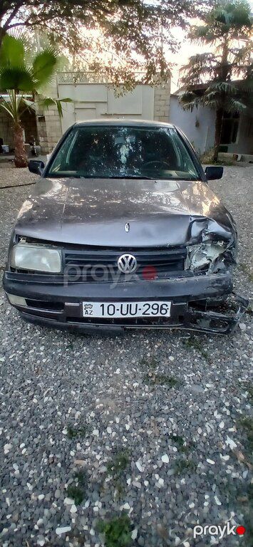 Volkswagen Vento, 2.0 L, 1993 il, 280 000 km — Ağcabədi