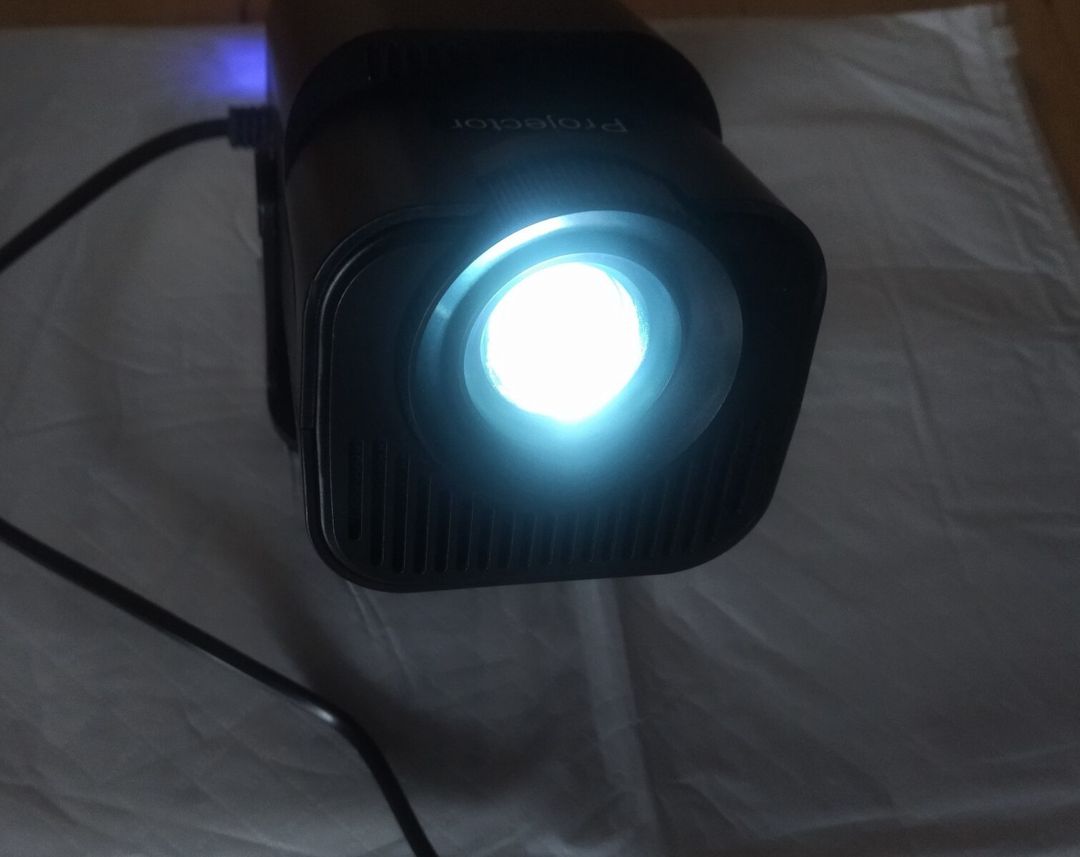 Proyektor HY300 — Səs texnikası, Bakı (4)