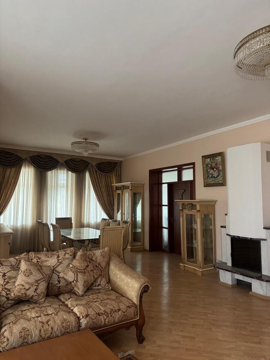 Satılır 6 otaqlı həyət evi/bağ evi 500 m² — Ev, villa, Bakı (9)