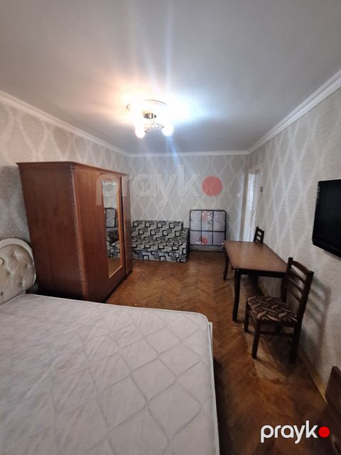 İcarəyə verilir 1 otaqlı köhnə tikili 45 m²