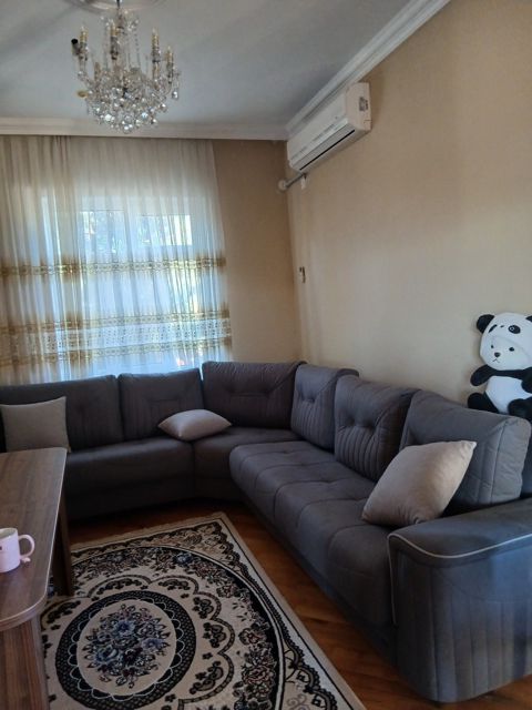 Künc divanı — Bakı