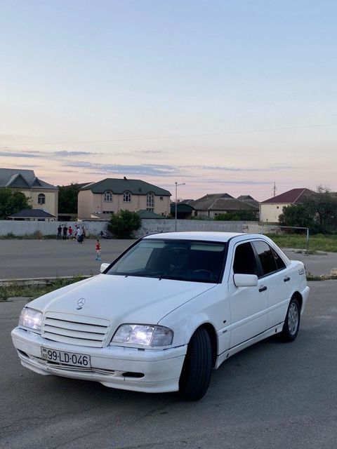 Mercedes C 200, 2.0 L, 1994 il, 420 000 km — Bakı