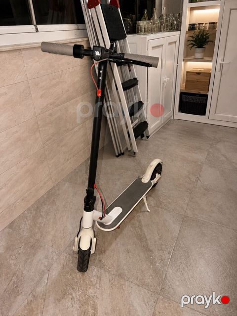 Xiaomi electric scooter 3 lite 1 ildir ki alinib,istifade etmediyim — Bakı