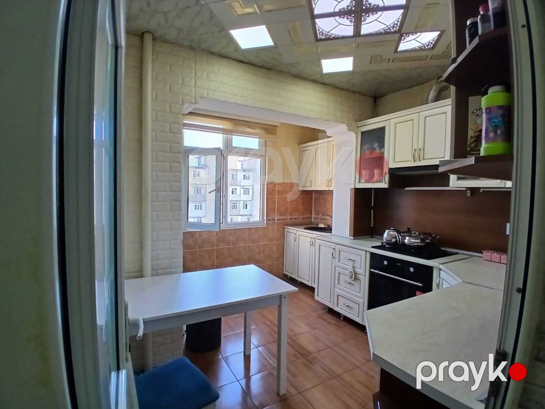 Satılır 2 otaqlı köhnə tikili 65 m² — Mənzil, Bakı (8)