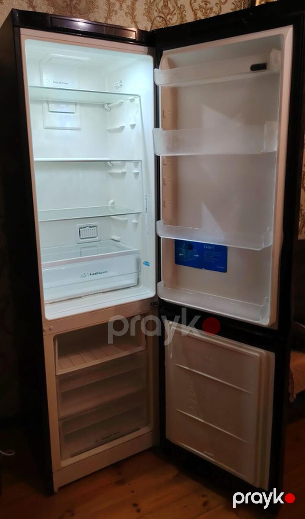 Indesit iki kamerali soyuducu (aşağıda dondurucu, yuxarıda soyuducu — Soyuducular, Digah (2)