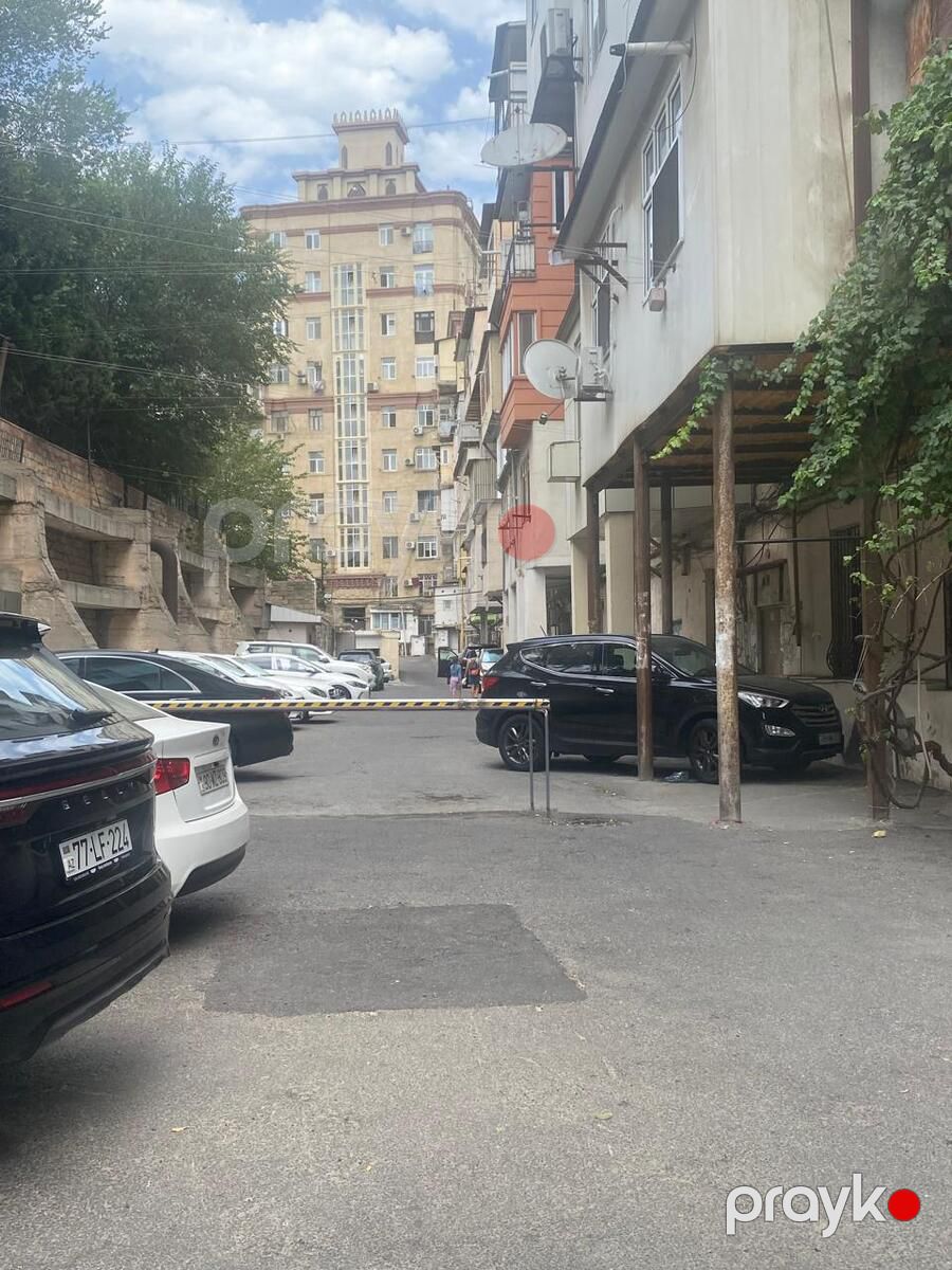 Satılır 3 otaqlı köhnə tikili 70 m² — Mənzil, Bakı (3)