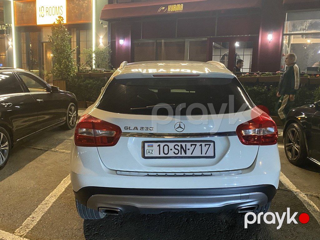 Mercedes GLA 250 4MATIC, 2.0 L, 2016 il, 150 000 km — Avtomobillər, Bakı (3)