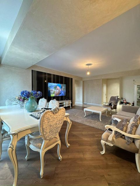 Satılır 4 otaqlı yeni tikili 160 m² — Bakı