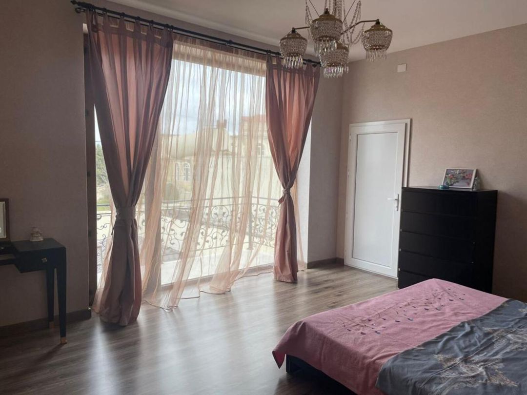 Satılır 6 otaqlı həyət evi/bağ evi 300 m² — Ev, villa, Bakı (8)