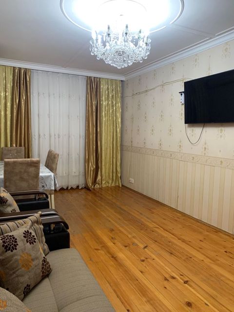 İcarəyə verilir 3 otaqlı köhnə tikili 65 m² — Bakı