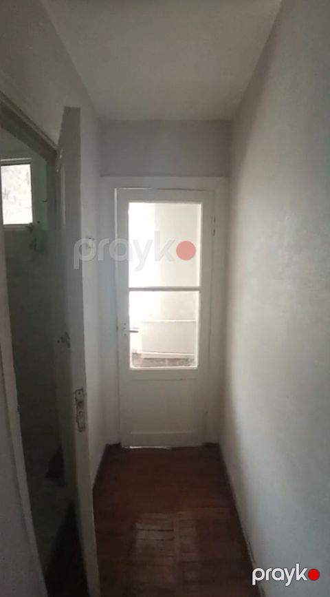 İcarəyə verilir 2 otaqlı köhnə tikili 50 m²