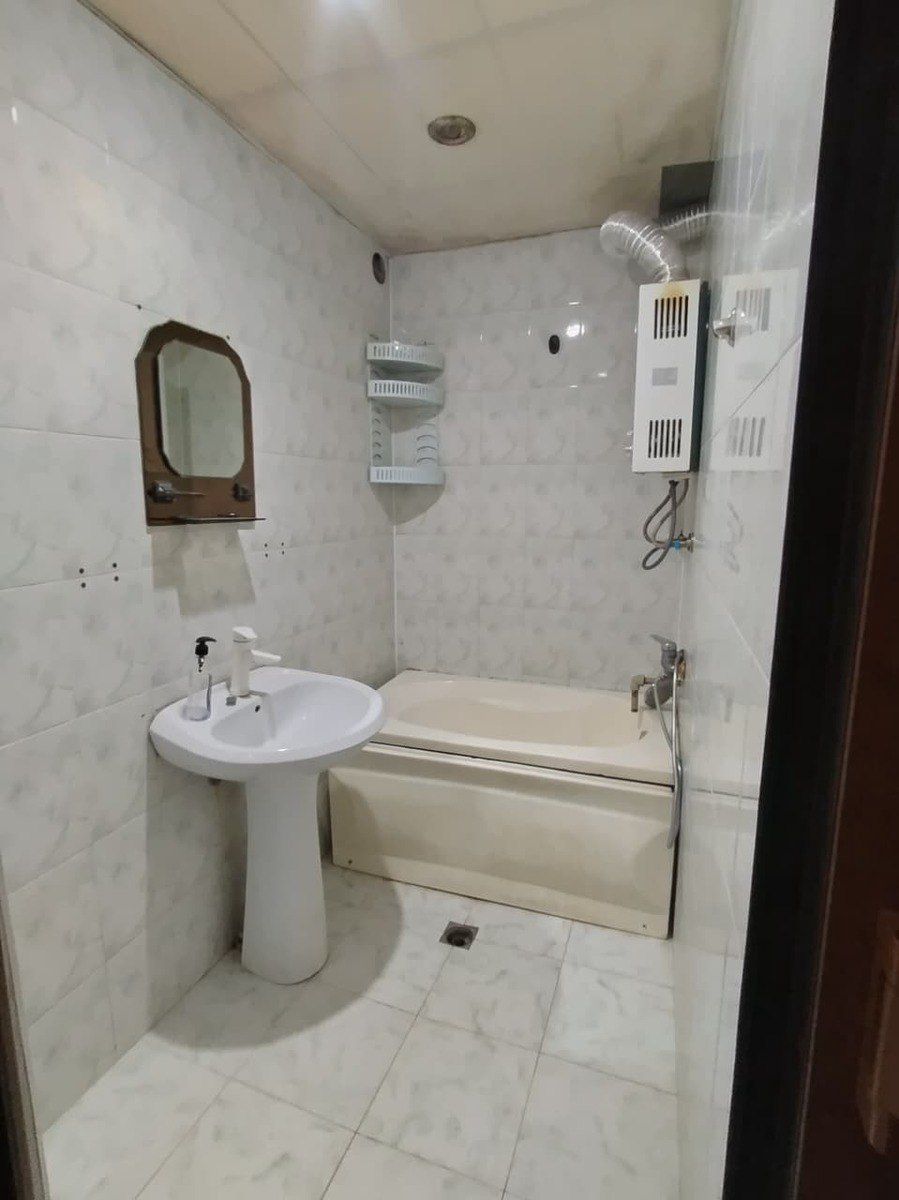 Satılır 2 otaqlı köhnə tikili 60 m² — Mənzil, Bakı (11)