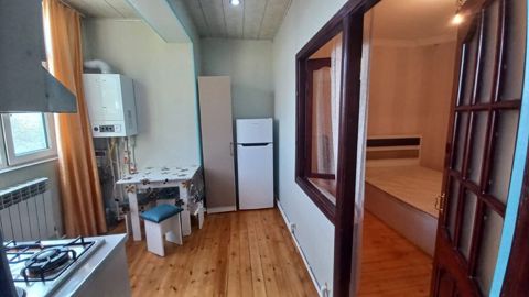 2 otaqlı ev kirayə verilir verilir Məhəmmədi Araz marketin düz yanıda — Digah
