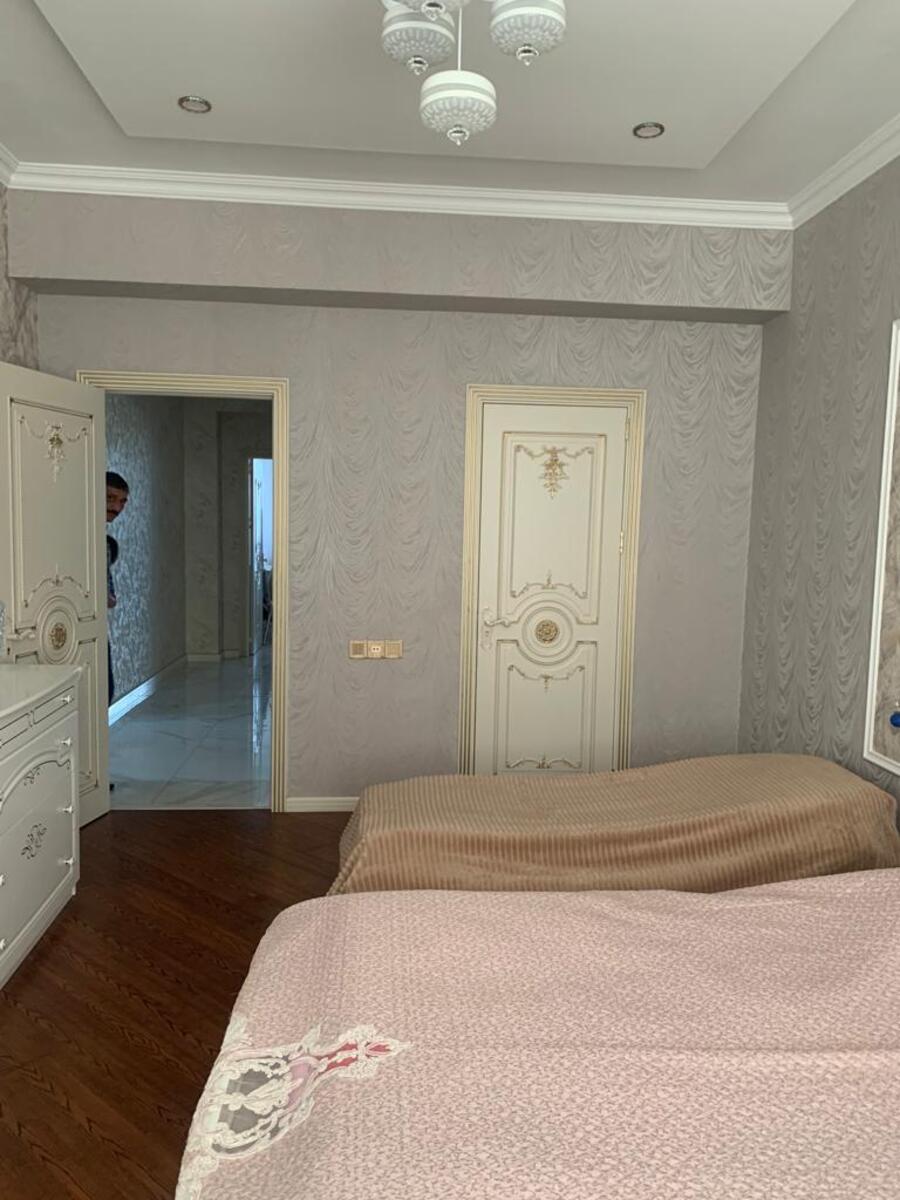 Satılır 3 otaqlı yeni tikili 147 m² — Mənzil, Bakı (12)