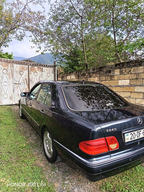 Mercedes E 240, 2.4 L, 1999 il, 327 000 km — Avtomobillər, Qax (4)