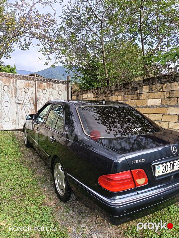 Mercedes E 240, 2.4 L, 1999 il, 327 000 km — Avtomobillər, Qax (4)