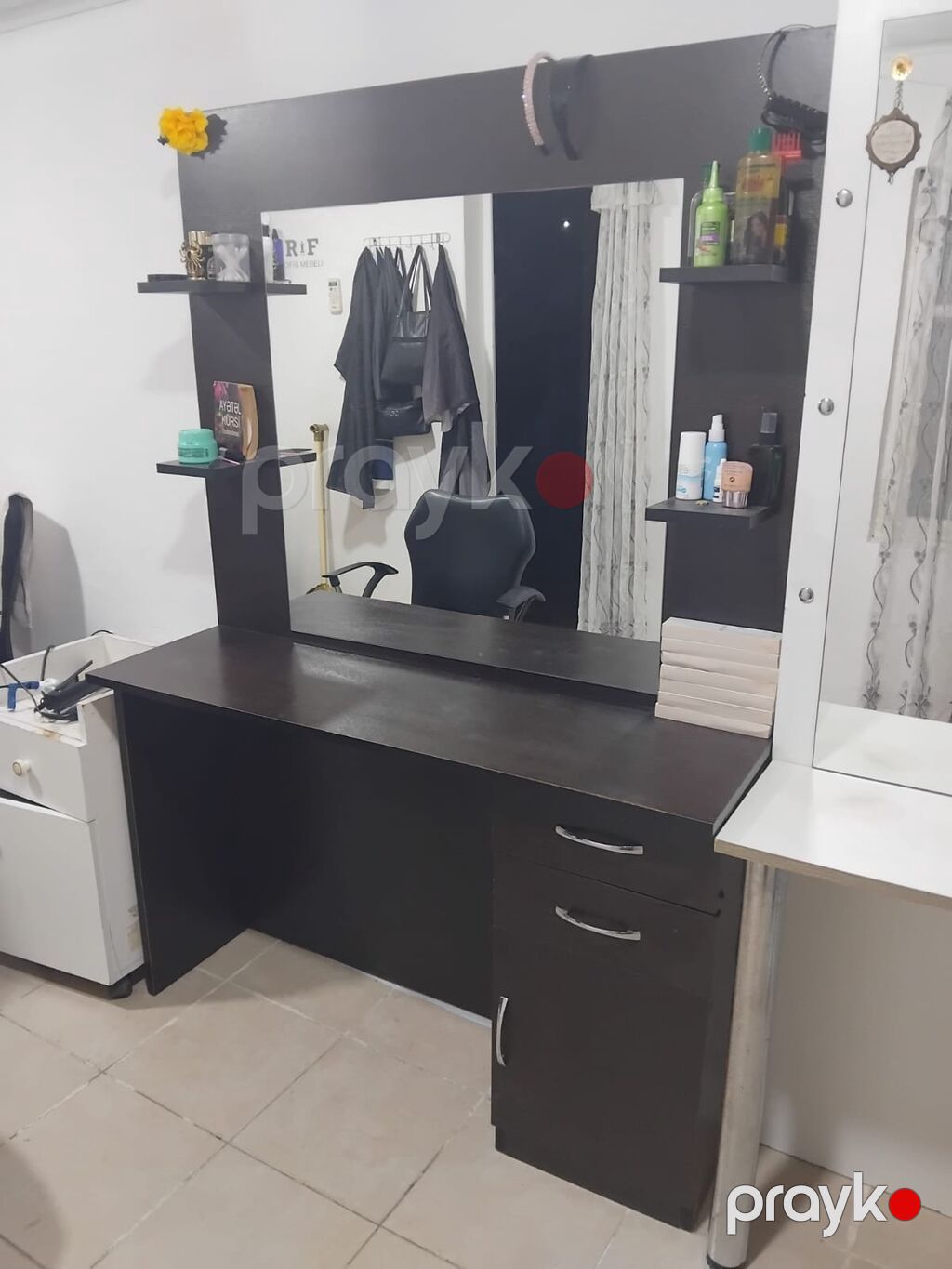 İşlənmiş, Saç kəsimi üçün masa, Güzgülü — Salon mebeli, Bakı