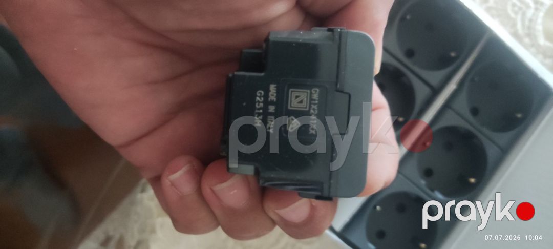 Elektrik yuvalar və açarlar Gewiss — Təmir və inşaat, Bakı (2)