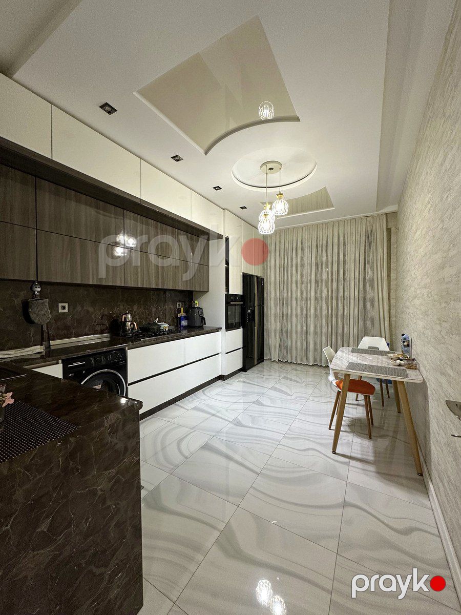 Satılır 4 otaqlı yeni tikili 200 m² — Mənzil, Bakı (11)
