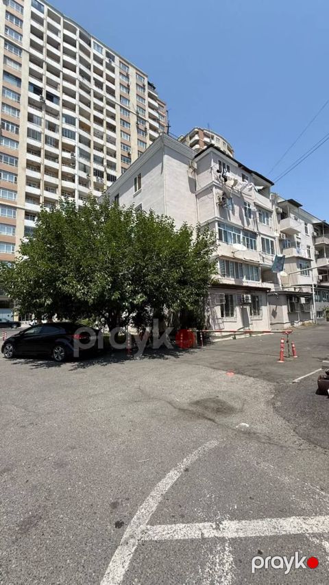 Satılır 1 otaqlı köhnə tikili 38 m²