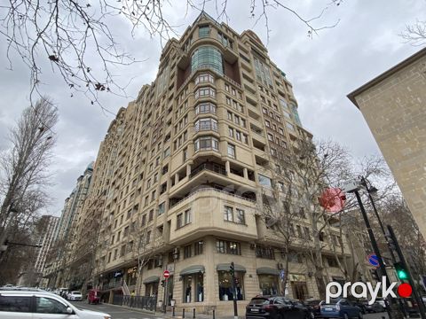 Satılır 4 otaqlı yeni tikili 300 m²