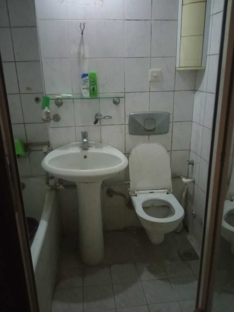Satılır 4 otaqlı köhnə tikili 110 m² — Mənzil, Bakı (10)