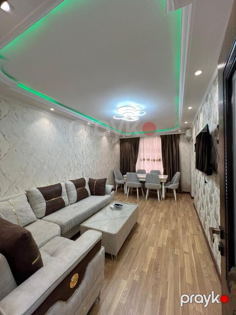 Satılır 5 otaqlı köhnə tikili 110 m²