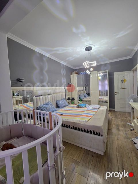 Satılır 3 otaqlı köhnə tikili 86 m²