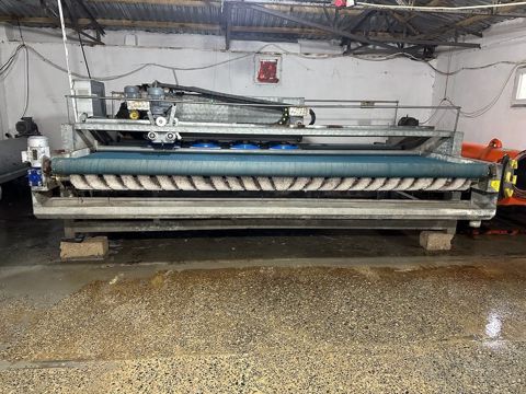 Xalçayuma makinası — Bakı