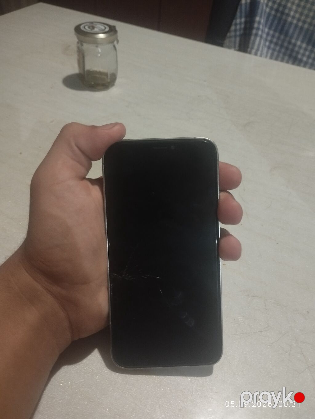 Gümüşü, Face ID — Apple iPhone, Bakı (2)