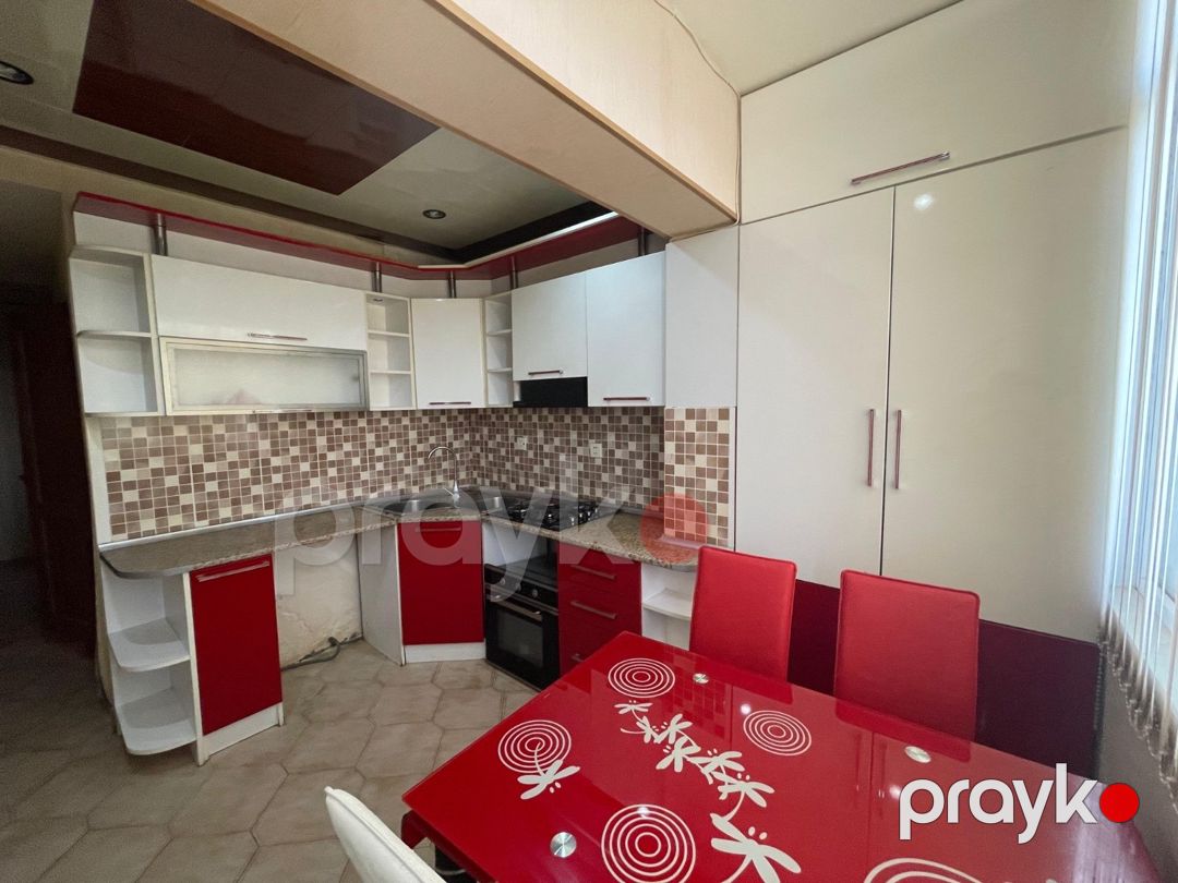 Satılır 4 otaqlı köhnə tikili 87 m² — Mənzil, Bakı (2)