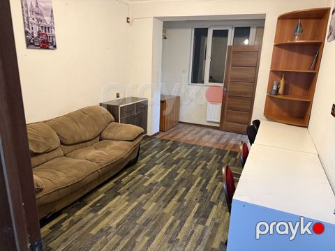 İcarəyə verilir 3 otaqlı köhnə tikili 72 m²