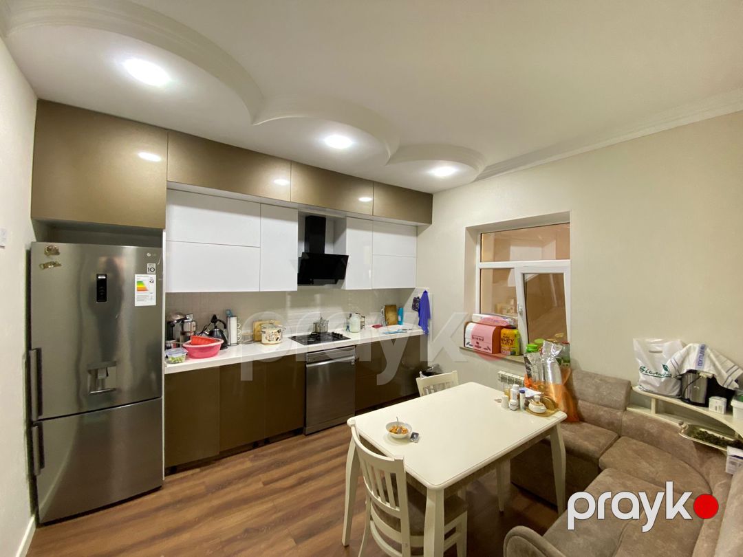 Satılır 4 otaqlı həyət evi/bağ evi 200 m² — Ev, villa, Bakı (9)