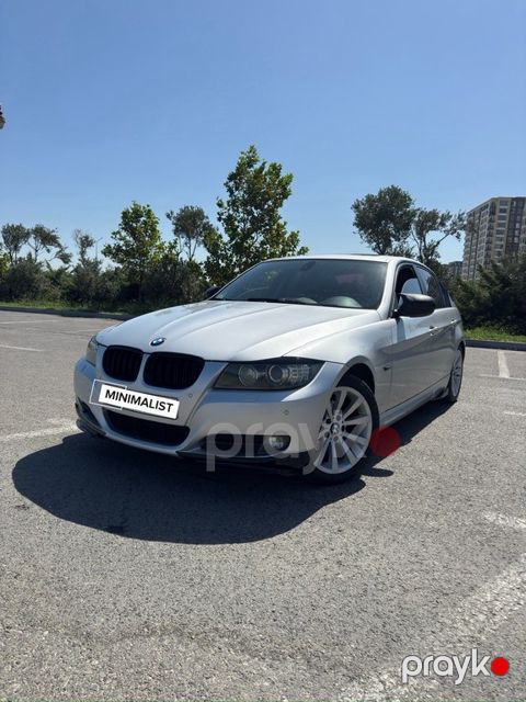 BMW 320, 2.0 L, 2009 il, 260 000 km