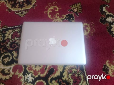 Macbook satilir hec bir problemi yoxdur — Bakı