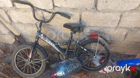 Uşaq velosipedi – 20 sm-li (təxminən 12–16 düym) təkərlər, BMX tipli — Bakı